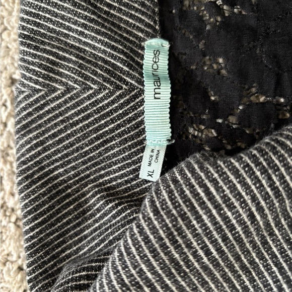 Maurices Cropped Soft Cloth Button and Lace Blazer Black White Size XL - Picture 7 of 11